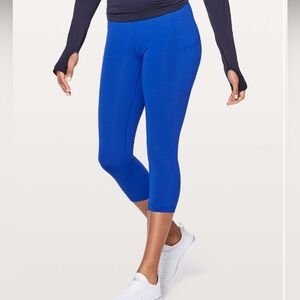 ❌ SOLD ❌  Lululemon Speed Up Crop 21" Size 4 💙